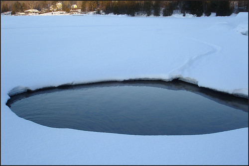 Iced-Lake-and-waterpool