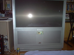 2005-01-11-12-33 Neb's new TV 1