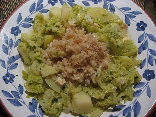 Green cabbage, brown rice